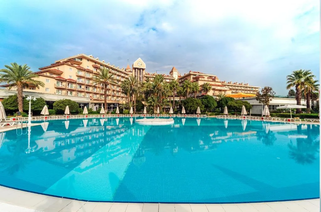 IC SANTAI FAMILY RESORT